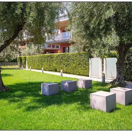 Catania Hills