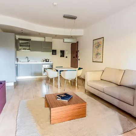 Catania Hills Aparthotel 4*