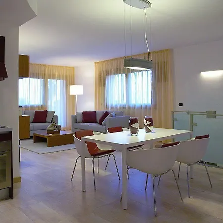 Aparthotel Catania Hills 4*