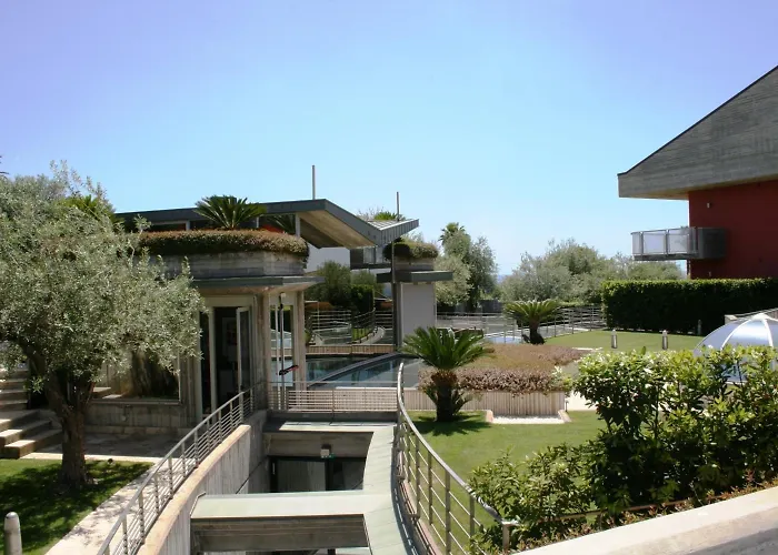 Catania Hills Aparthotel 4*