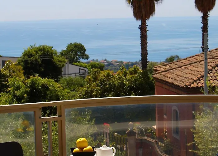 Catania Hills Aparthotel