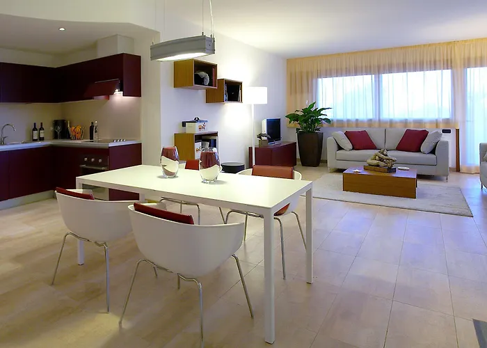 Catania Hills Aparthotel 4*