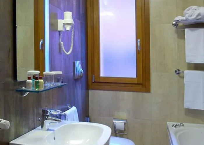 Aparthotel Catania Hills 4*