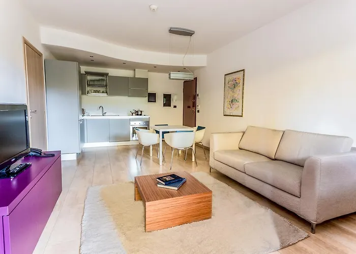 Catania Hills Aparthotel 4*