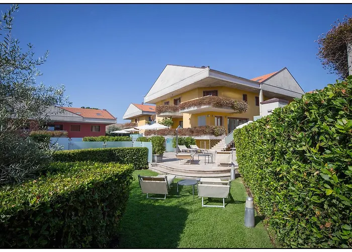 Catania Hills Aparthotel 4*