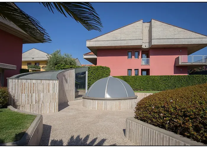 Catania Hills 4*