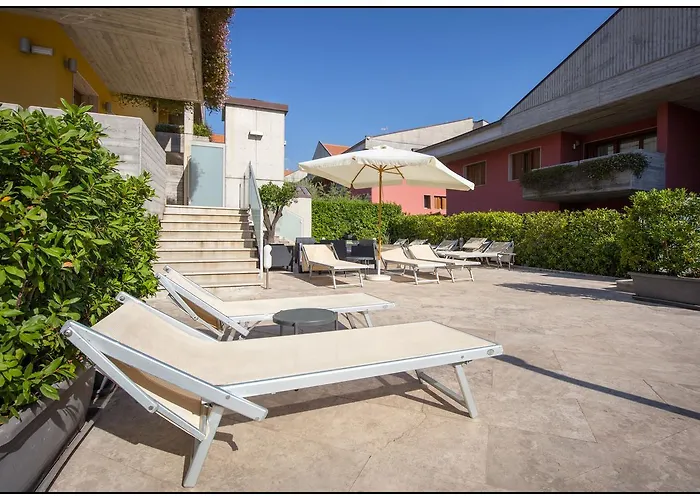 Aparthotel Catania Hills